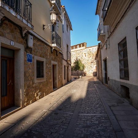 Apartamentos Caceres Historico Centro Екстер'єр фото
