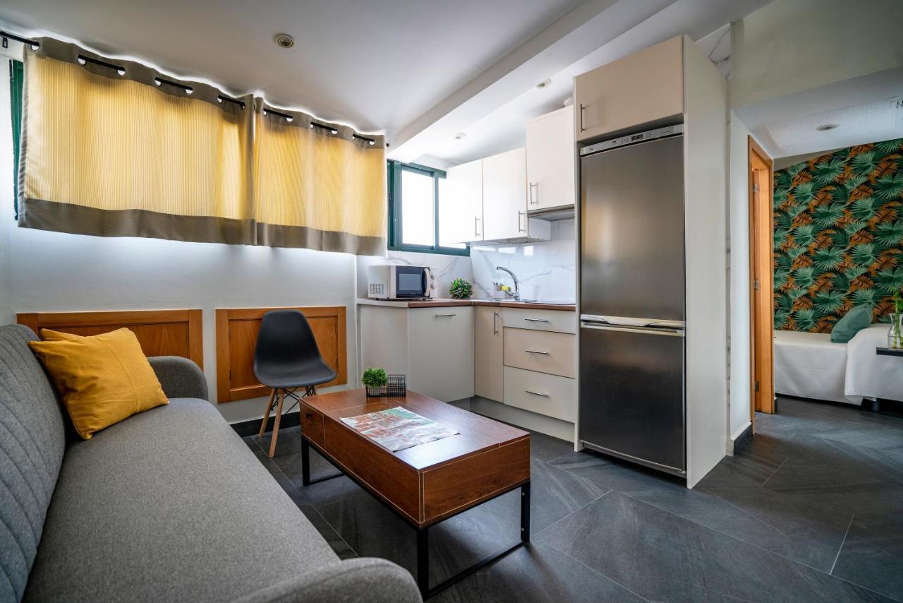 Apartamentos Caceres Historico Centro Екстер'єр фото
