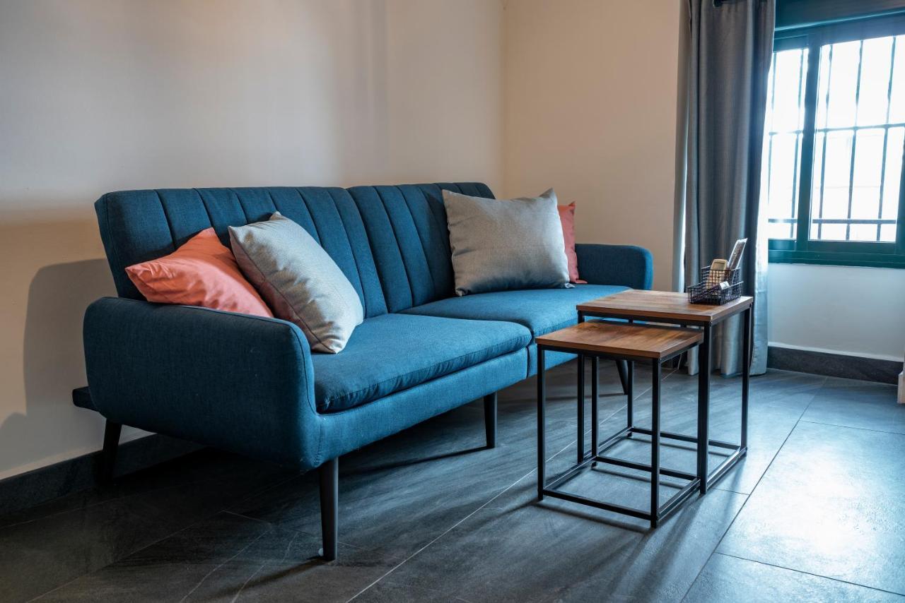 Apartamentos Caceres Historico Centro Екстер'єр фото