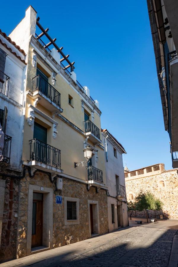 Apartamentos Caceres Historico Centro Екстер'єр фото